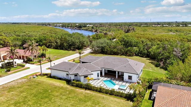 179 SE Via Terra Bella, Port St. Lucie, FL 34952