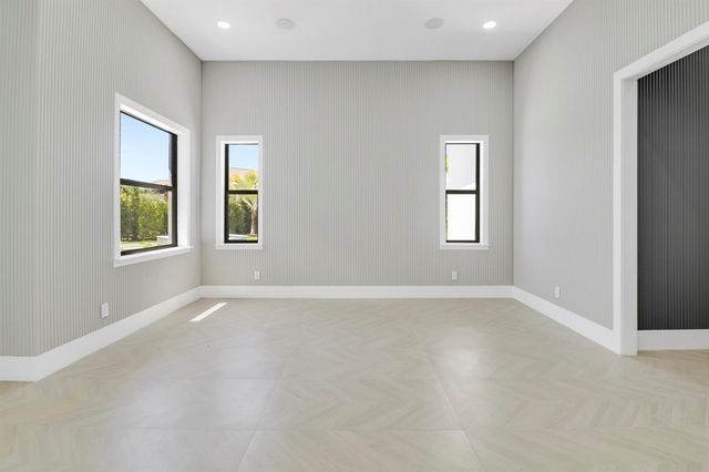 179 SE Via Terra Bella, Port St. Lucie, FL 34952
