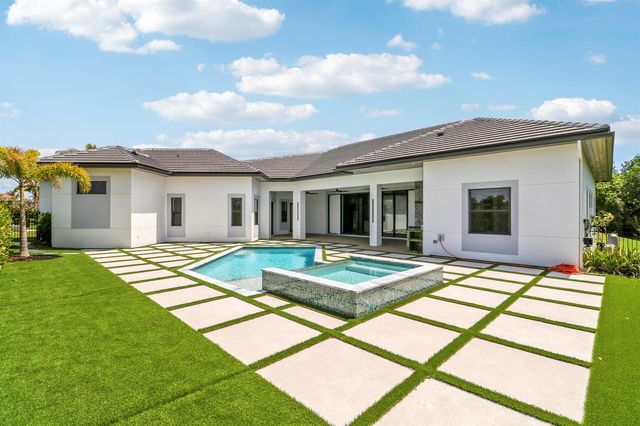 179 SE Via Terra Bella, Port St. Lucie, FL 34952