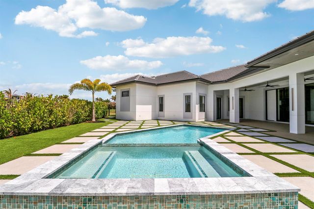 179 SE Via Terra Bella, Port St. Lucie, FL 34952