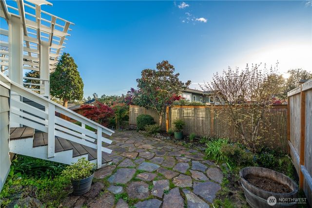 26445 Marine View Drive S, Des Moines, WA 98198