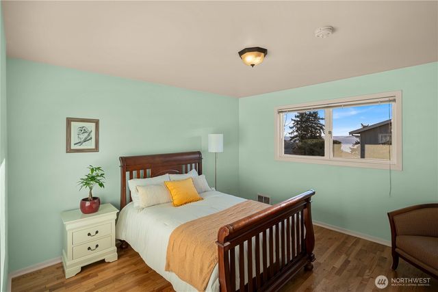 26445 Marine View Drive S, Des Moines, WA 98198