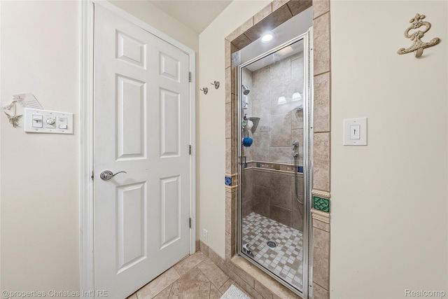 1517 Marywood Drive, Royal Oak Charter Township, MI 48067