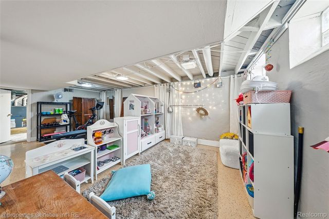 1517 Marywood Drive, Royal Oak Charter Township, MI 48067