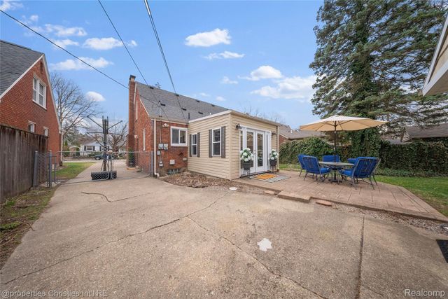 1517 Marywood Drive, Royal Oak Charter Township, MI 48067