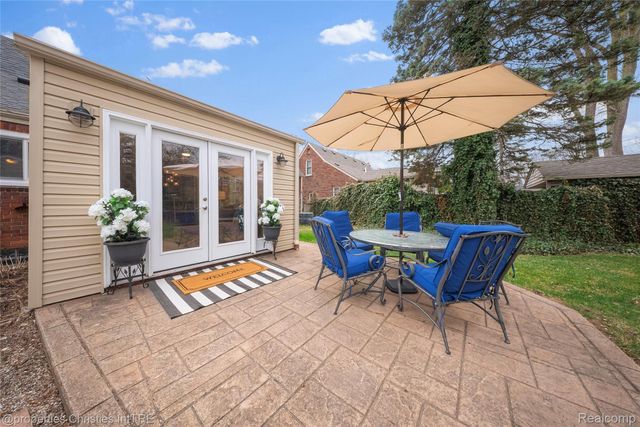 1517 Marywood Drive, Royal Oak Charter Township, MI 48067