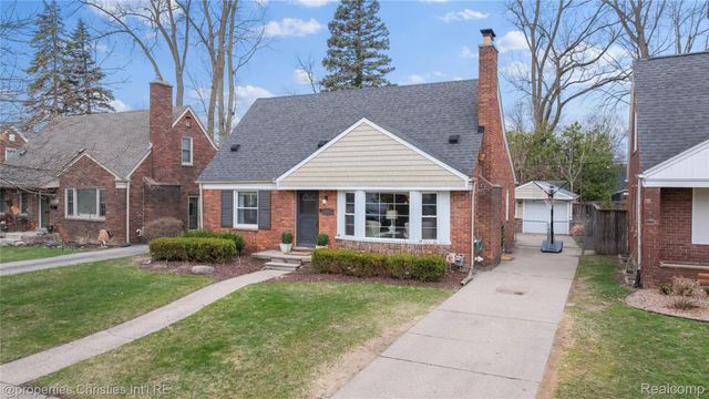 1517 Marywood Drive, Royal Oak Charter Township, MI 48067