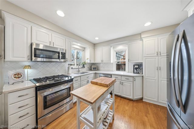 1517 Marywood Drive, Royal Oak Charter Township, MI 48067