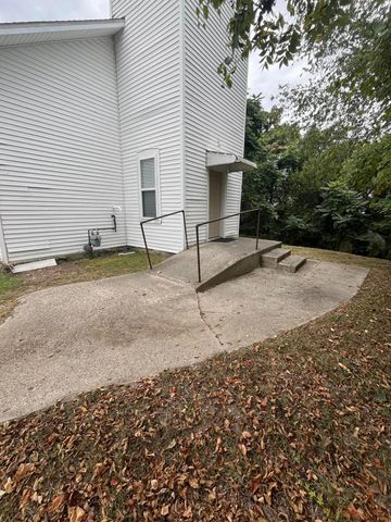 8688 National Road SE, Thornville, OH 43076