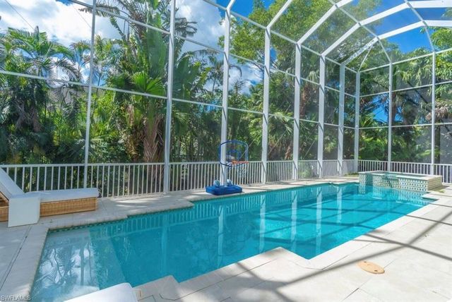 428 Rudder RD, Naples, FL 34102