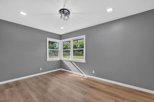 W164N11974 Fond du Lac AVENUE, Germantown, WI 53022