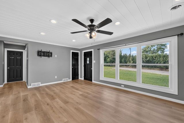 W164N11974 Fond du Lac AVENUE, Germantown, WI 53022