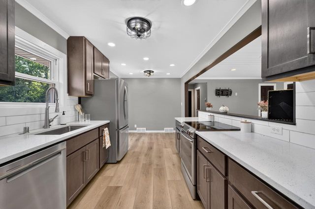 W164N11974 Fond du Lac AVENUE, Germantown, WI 53022