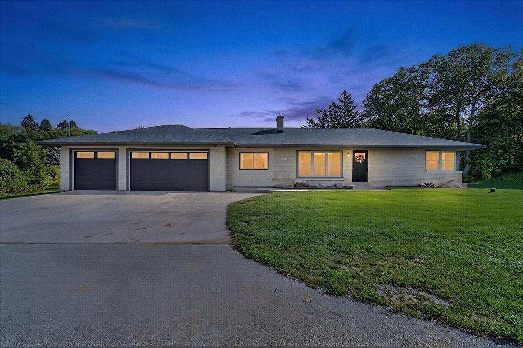 W164N11974 Fond du Lac AVENUE, Germantown, WI 53022