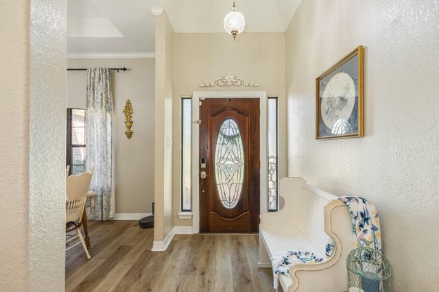 429 N Amherst Drive, West Columbia, TX 77486