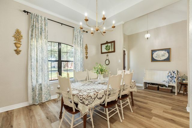 429 N Amherst Drive, West Columbia, TX 77486