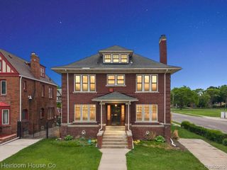 1755 W Boston Boulevard, Detroit, MI 48206