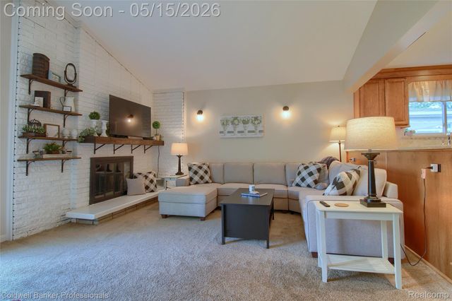5866 Willow Creek Drive, Canton Charter Township, MI 48187