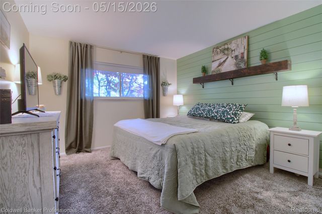 5866 Willow Creek Drive, Canton Charter Township, MI 48187