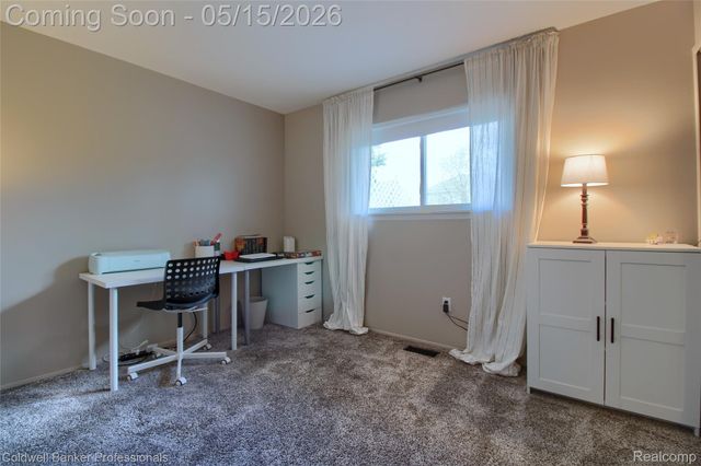 5866 Willow Creek Drive, Canton Charter Township, MI 48187