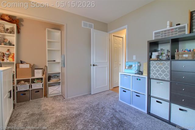 5866 Willow Creek Drive, Canton Charter Township, MI 48187