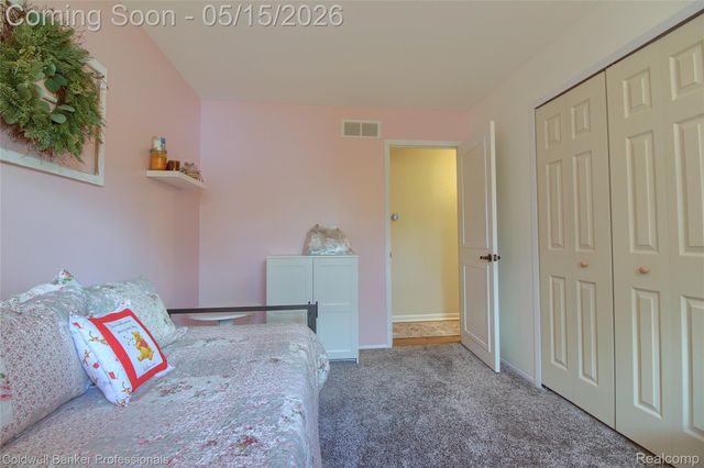 5866 Willow Creek Drive, Canton Charter Township, MI 48187