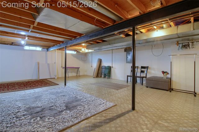 5866 Willow Creek Drive, Canton Charter Township, MI 48187