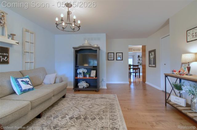5866 Willow Creek Drive, Canton Charter Township, MI 48187