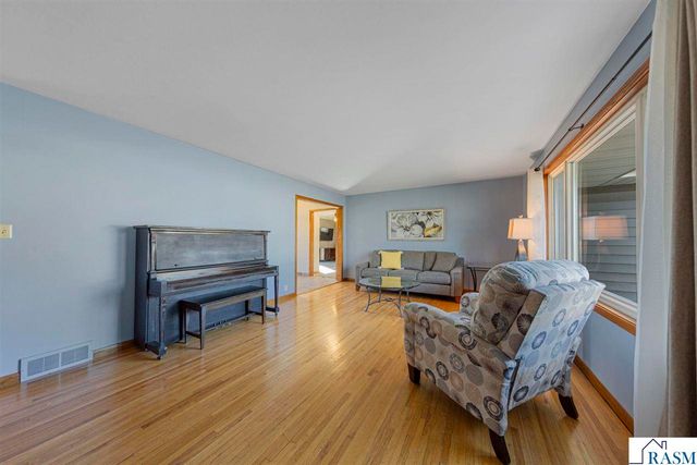 2028 Roe Crest Drive, North Mankato, MN 56003