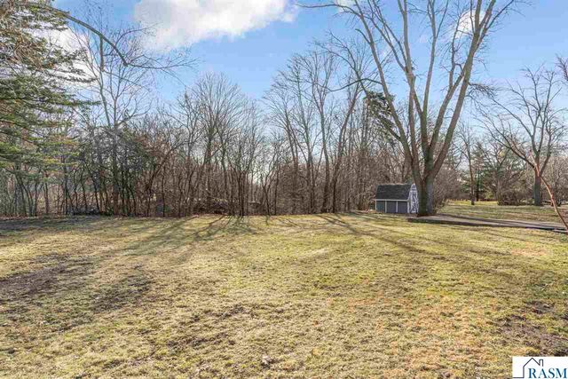 2028 Roe Crest Drive, North Mankato, MN 56003