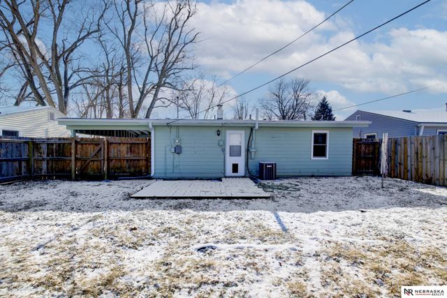 1014 W 31 Avenue, Bellevue, NE 68005