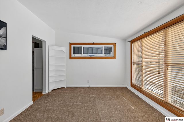 1014 W 31 Avenue, Bellevue, NE 68005