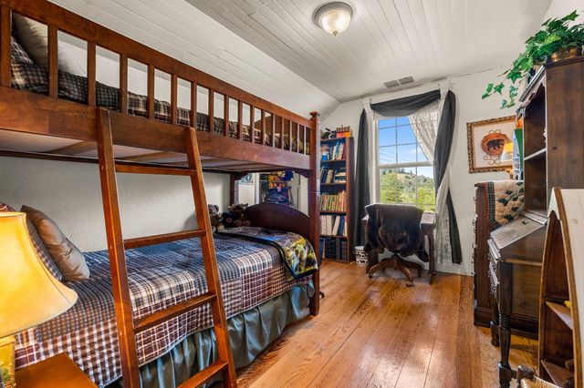 3217 Pleasant Valley Rd, Placerville, CA 95667