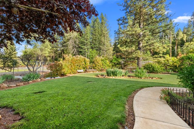 3217 Pleasant Valley Rd, Placerville, CA 95667