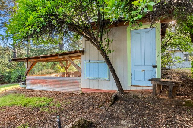 3217 Pleasant Valley Rd, Placerville, CA 95667
