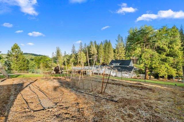 3217 Pleasant Valley Rd, Placerville, CA 95667