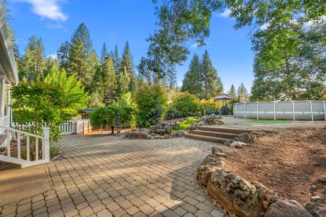 3217 Pleasant Valley Rd, Placerville, CA 95667