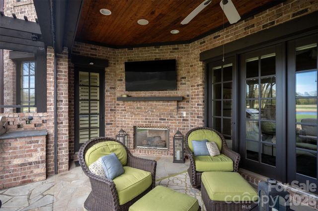 306 Royal Crescent Lane, Waxhaw, NC 28173