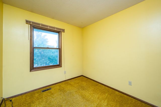 1000 Gordon Avenue, Norwalk, IA 50211