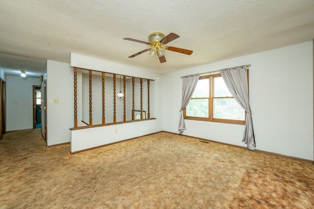 1000 Gordon Avenue, Norwalk, IA 50211