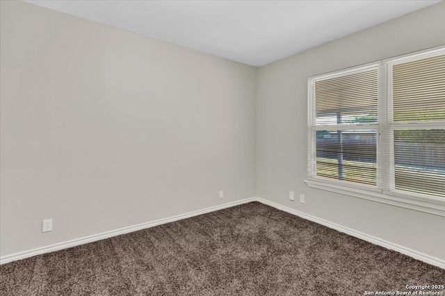 450 Millwood Ln, San Antonio, TX 78216