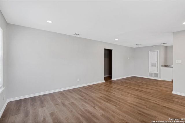 450 Millwood Ln, San Antonio, TX 78216