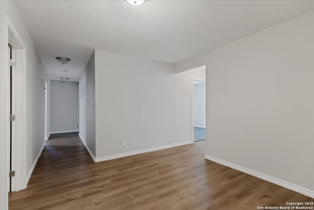 450 Millwood Ln, San Antonio, TX 78216