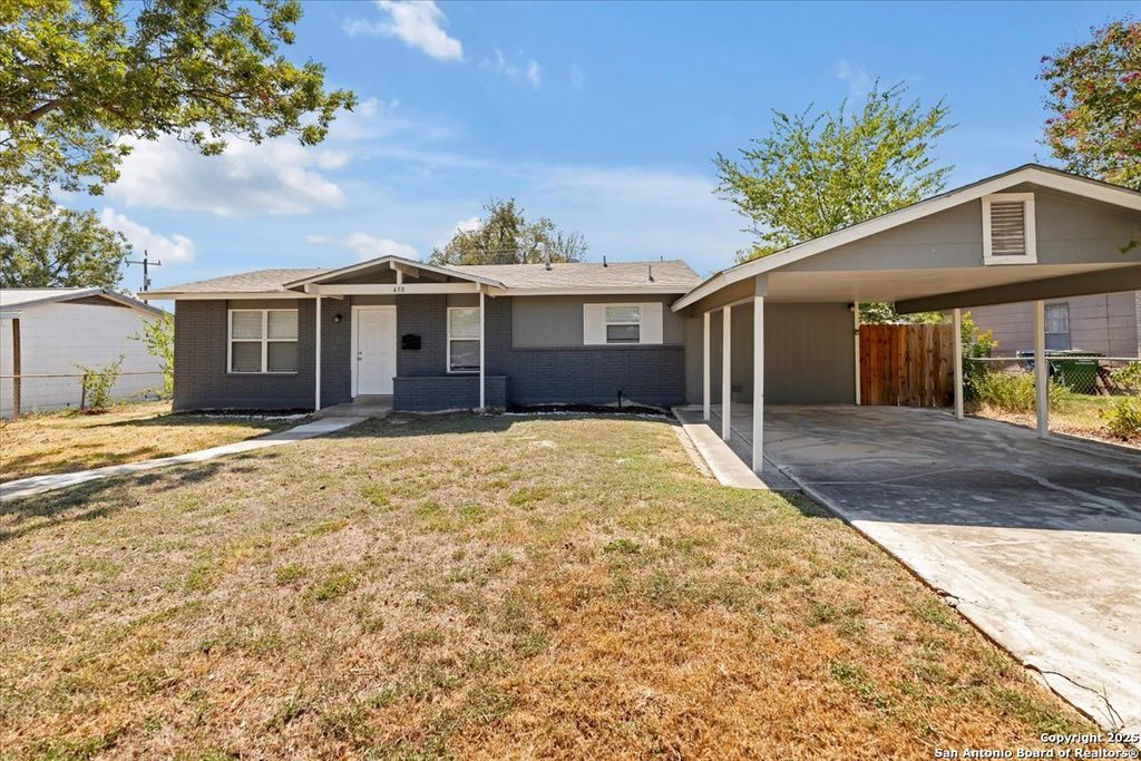 450 Millwood Ln, San Antonio, TX 78216
