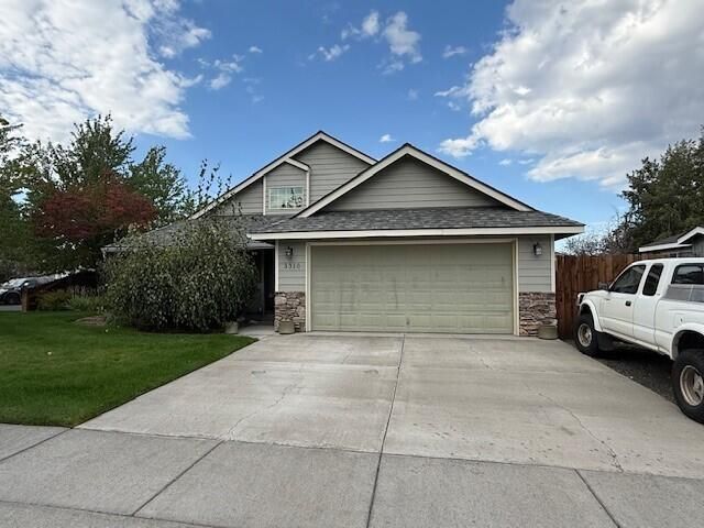 3310 NE Mendenhall Drive, Bend, OR 97701