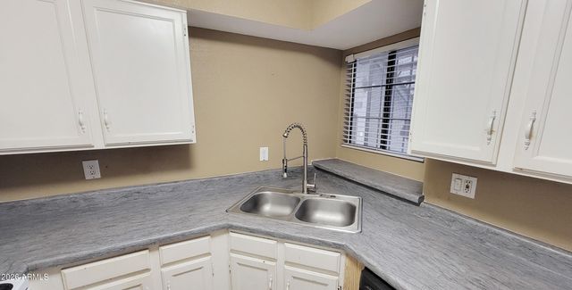533 W GUADALUPE Road 1132, Mesa, AZ 85210