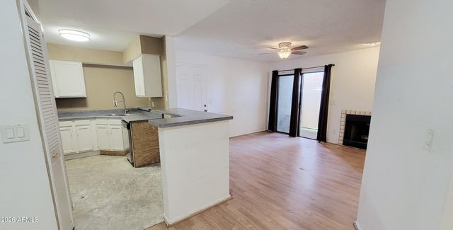 533 W GUADALUPE Road 1132, Mesa, AZ 85210