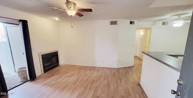 533 W GUADALUPE Road 1132, Mesa, AZ 85210