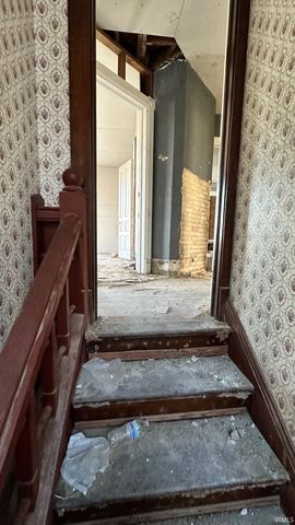 201 N 2Nd Street, Elkhart, IN 46516