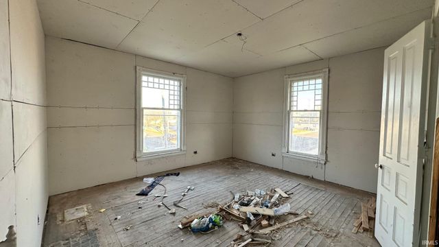 201 N 2Nd Street, Elkhart, IN 46516